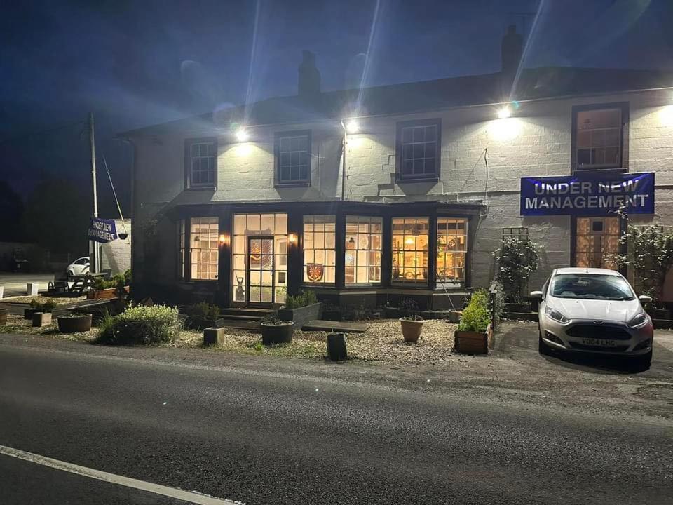 The Penruddocke Arms Acomodação com café da manhã Dinton  Exterior foto