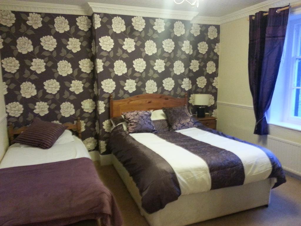 The Penruddocke Arms Acomodação com café da manhã Dinton  Quarto foto